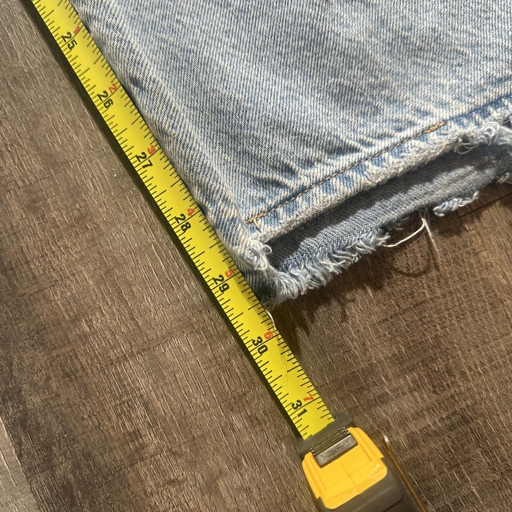 Levis Premium Baggy Dad Jeans Womens 26x30 Light Wash Distressed Ripped Raw Hem - Picture 15 of 16